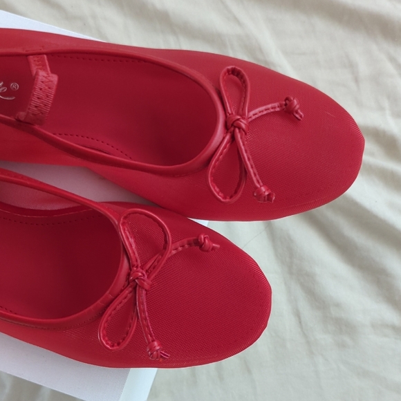 🆕 Red Tulle Mary Jane Ballet Flats 6.5 - Picture 2 of 4